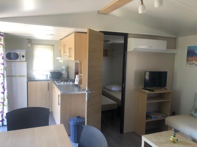 Camping de Parpaillon Roquebrune-sur-Argens Buitenkant foto