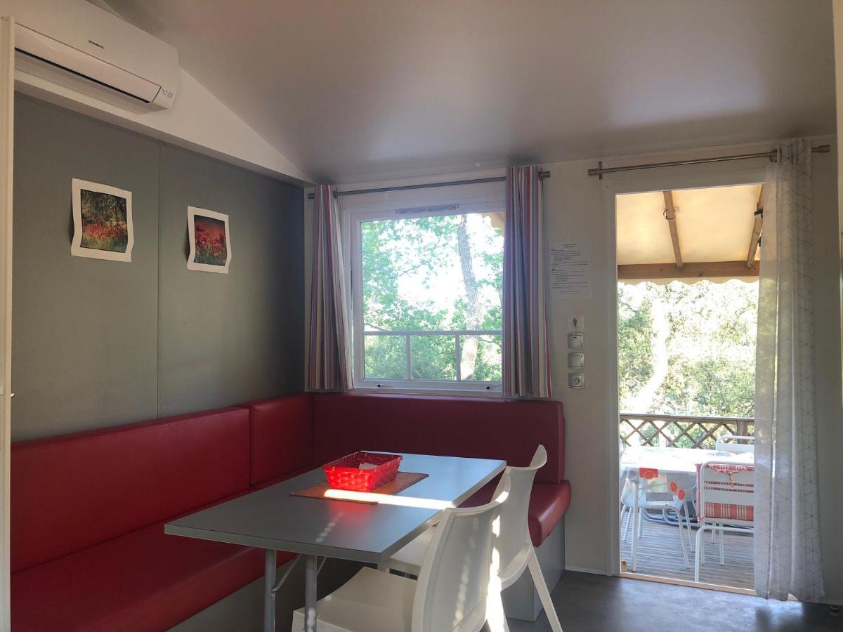 Camping de Parpaillon Roquebrune-sur-Argens Buitenkant foto